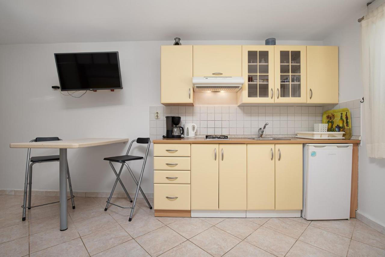 Appartement Haus Eva à Novigrad Istria Extérieur photo