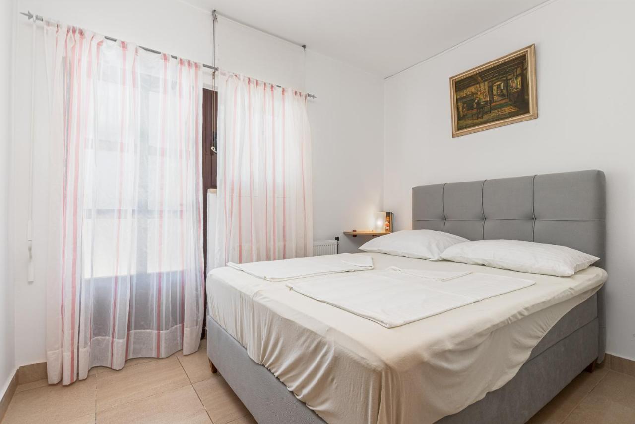 Appartement Haus Eva à Novigrad Istria Extérieur photo